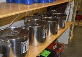 Stock pots